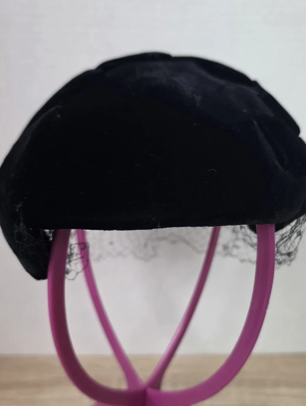 Vintage Ranleigh Fascinator Hat Black Velvet w/ Netting Size 22 Kentucky Derby